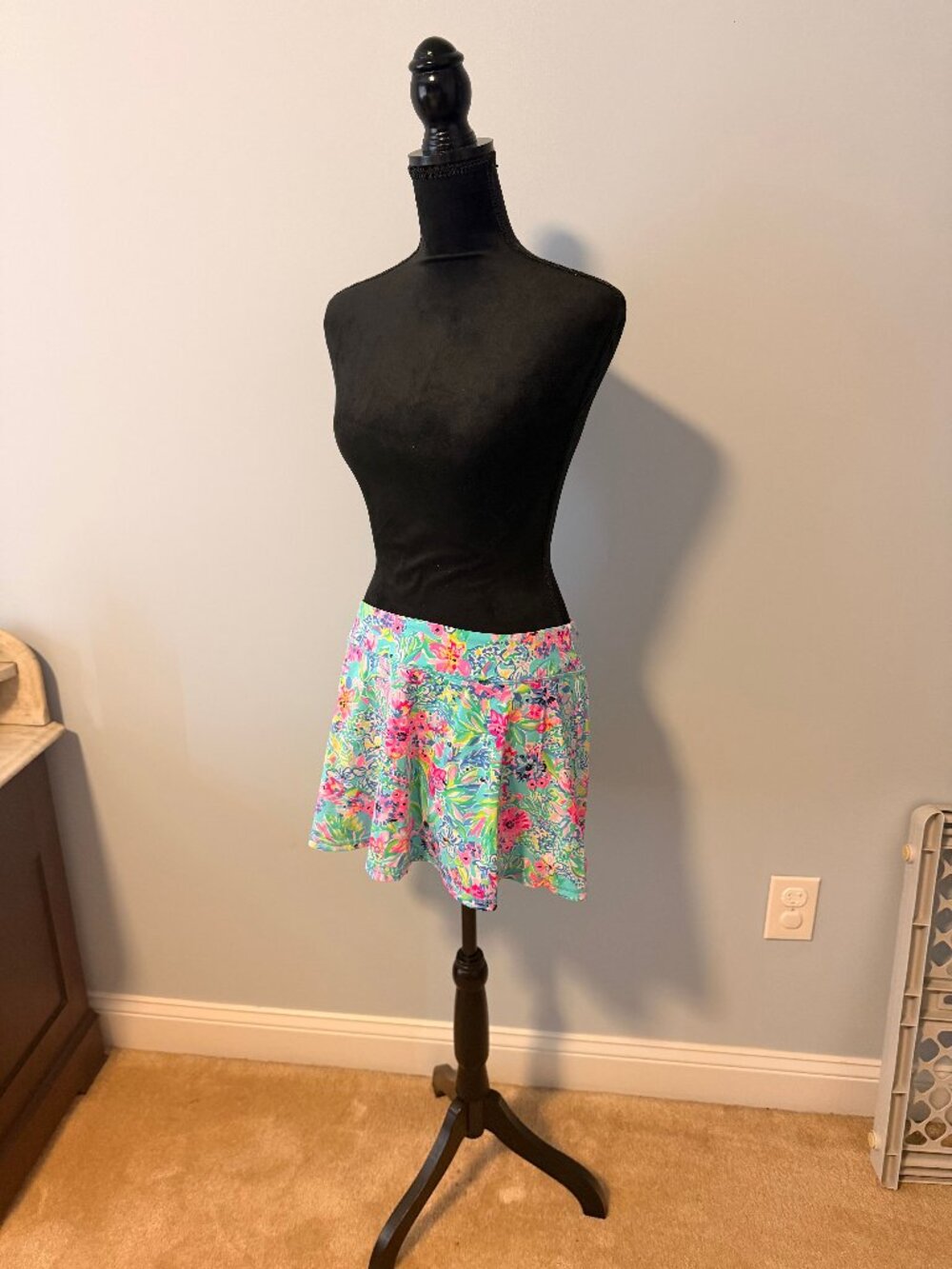 Lilly Pulitzer Active/Tennis Skort (Blue, pink, green)- L